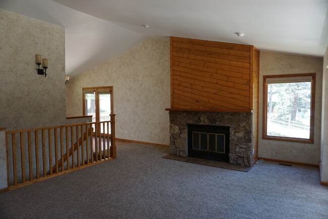 Foto del edificio - Ranch Style Mountain Home in Evergreen!!!