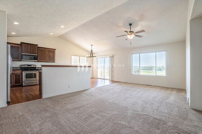 Foto del edificio - Ranch Townhome in Shadow View