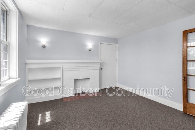 Foto del edificio - 8 E Depew Ave