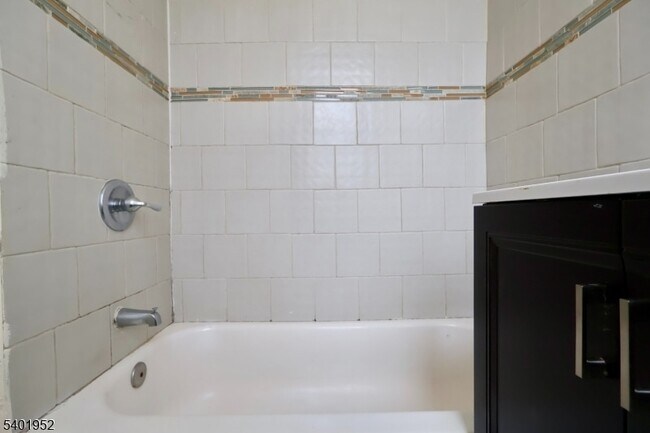 Foto del edificio - 292 S 8th St