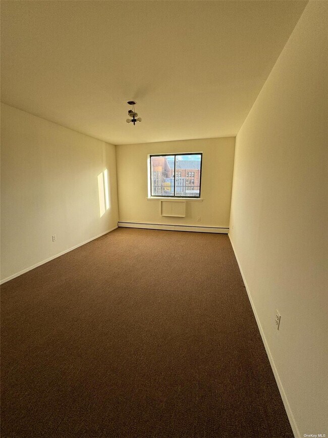 Foto del edificio - 80-38 47th Ave