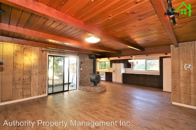 Building Photo - 1534 Fig Ave