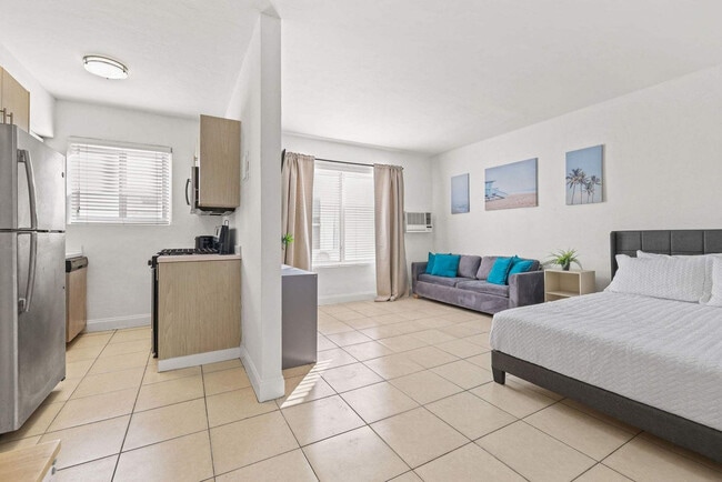 Building Photo - 7340 Harding Ave