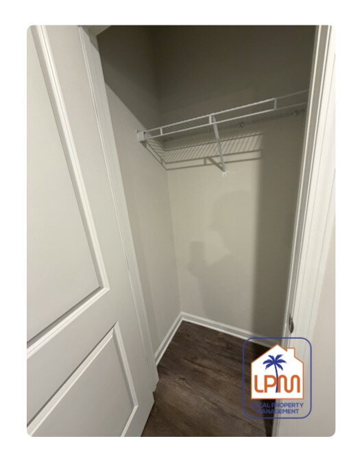 Building Photo - Open Concept  3-Bed, 3-Bath with 1,924 Sq. Ft.