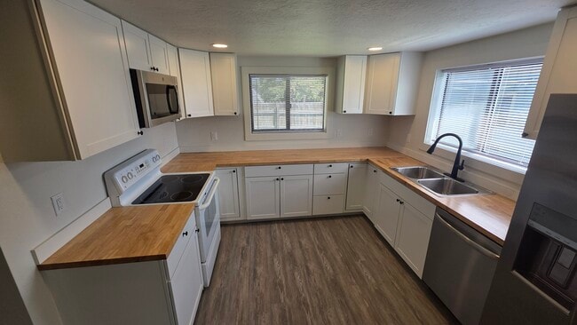 Foto del edificio - 113 S 7th St