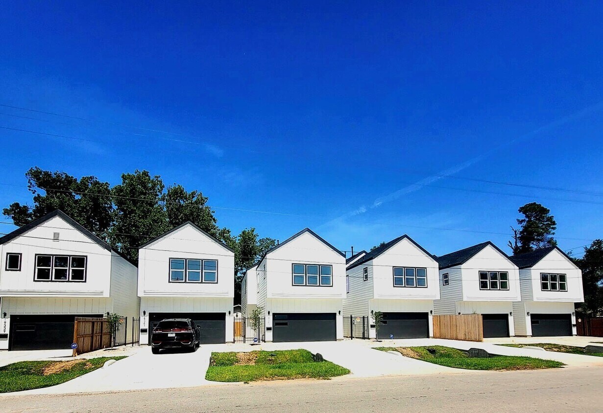 Foto principal - 9339 Lavender St