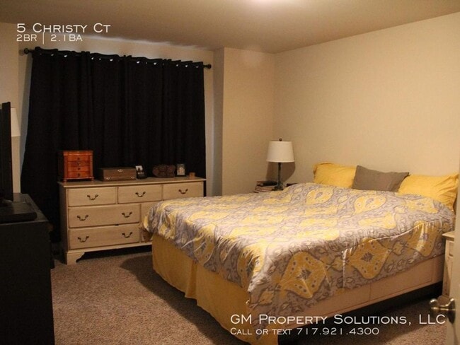 Building Photo - 2 Bedroom 2.5 Bathroom Townhome in Elizabe...