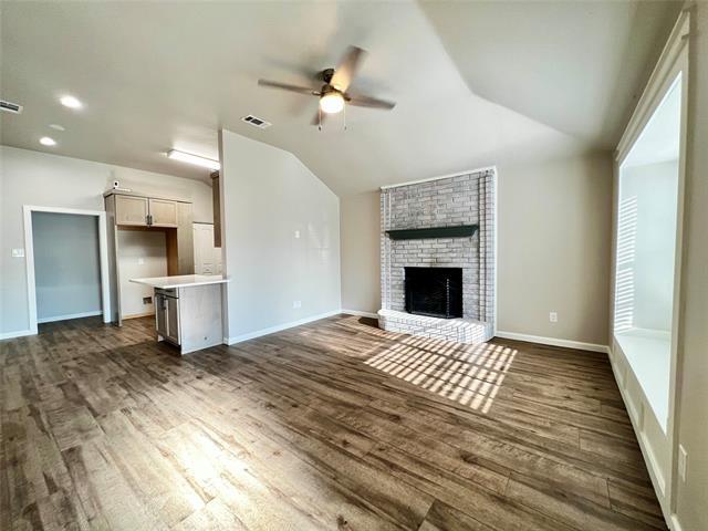 Foto del edificio - 5207 Cornvalley Dr