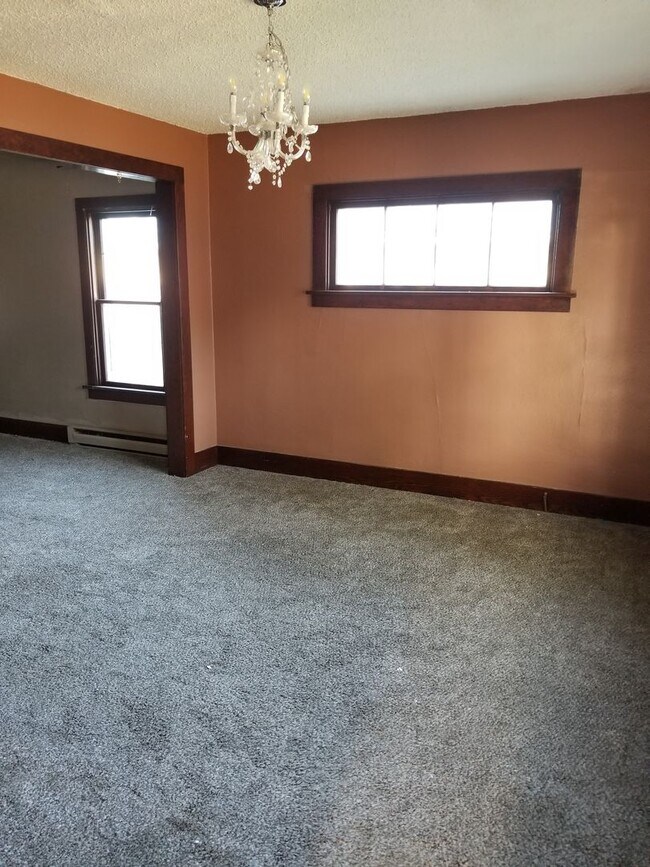Building Photo - House for Rent. Webster SD