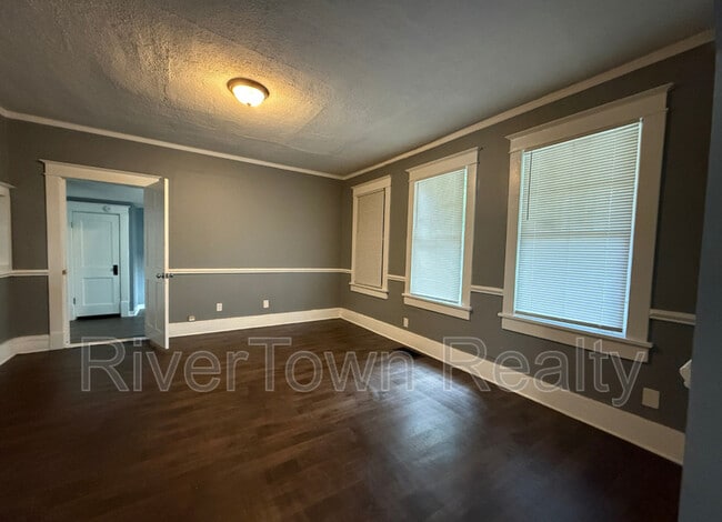 Building Photo - 1027 Stonewall St