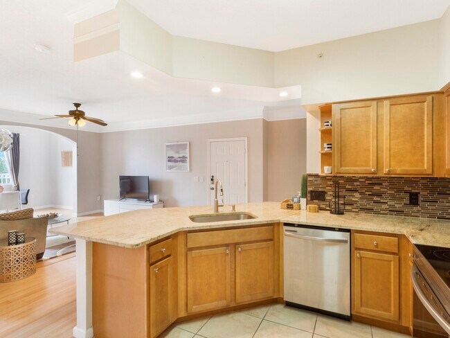 Foto del edificio - 9309 Myrtlewood Cir W