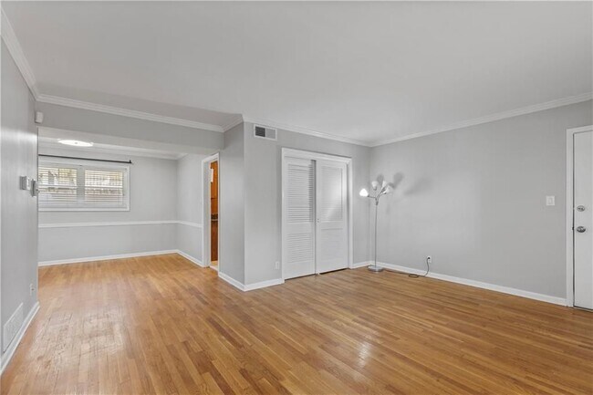Foto del edificio - 3660 Peachtree Rd