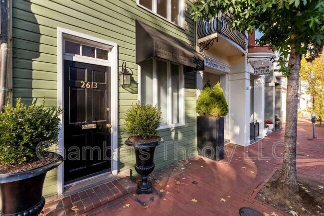 Foto del edificio - 2613 P St NW