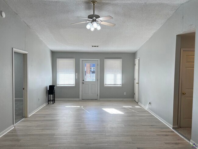 Foto del edificio - 2268 Unaliyi Trail