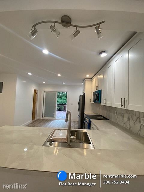 Foto del edificio - 2 br, 2 bath House - 403 N 8th Street #2