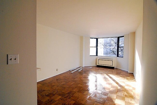 Foto del edificio - 400 E 71st St