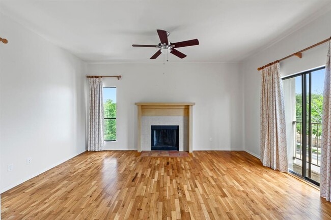 Foto del edificio - 409 E 38th St