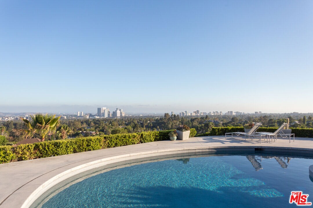 Foto del edificio - 1230 Shadow Hill Way