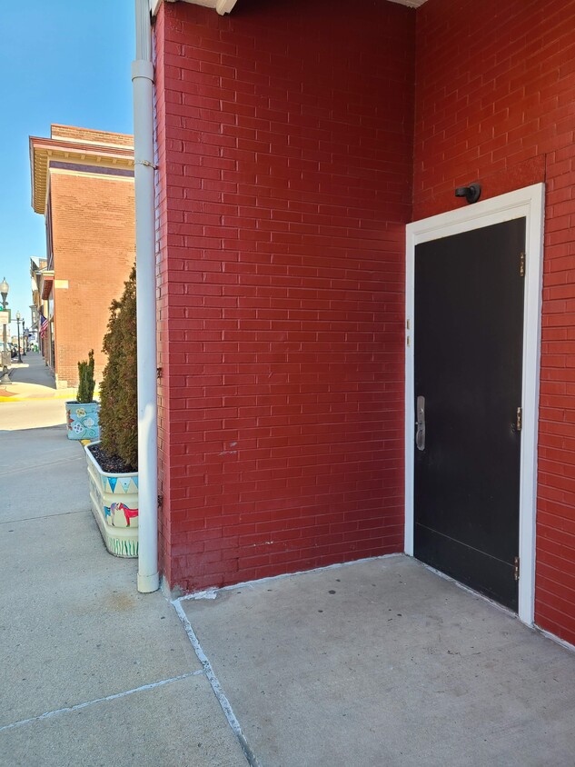 Foto principal - 706 Main St
