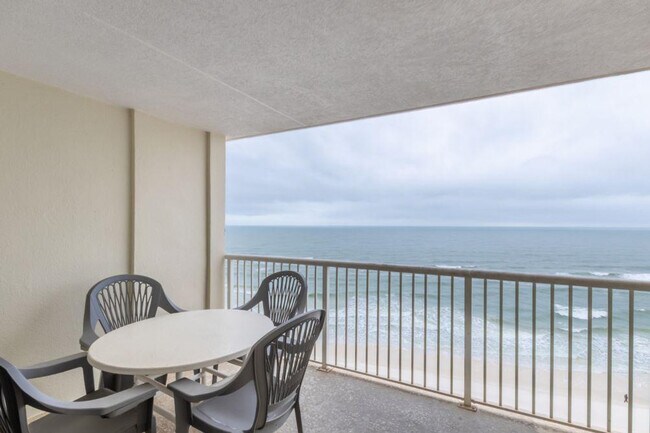 Foto del edificio - 561 E Beach Blvd