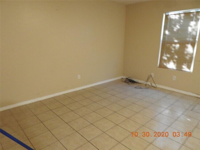 Building Photo - 515 Solomon Ln