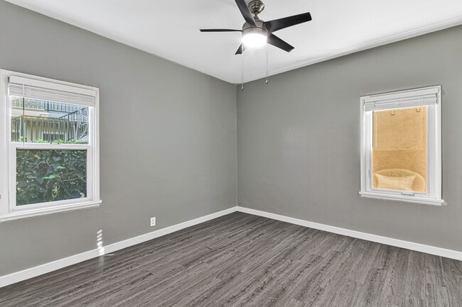 Building Photo - 2010 Pine Ave