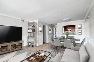 Building Photo - 9023 Gaylord Dr