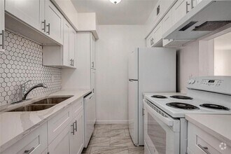 Building Photo - 8521 Hearth Dr