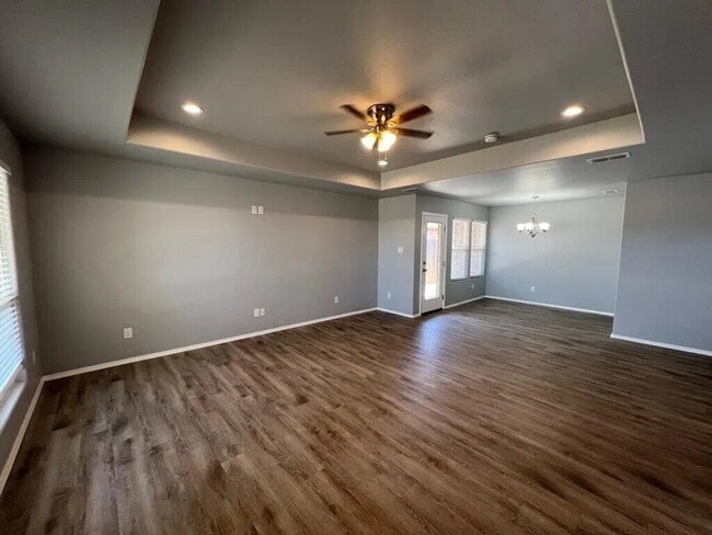 Building Photo - Updated 3/2/2 in Frenship ISD!