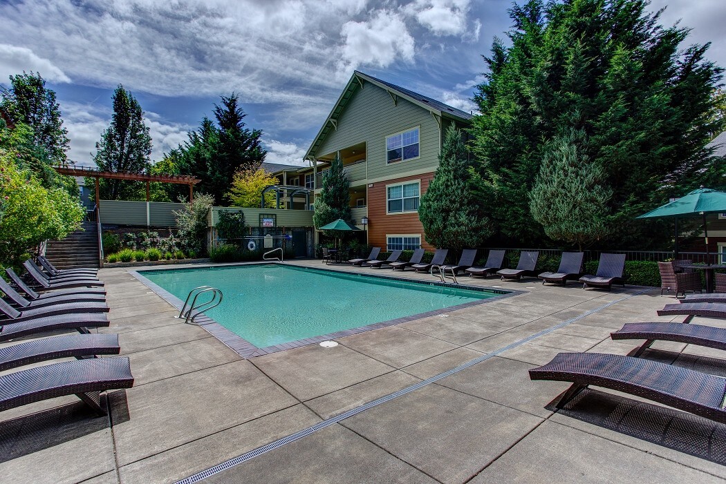 Commons at Sylvan Highlands Apartments 1380 SW 66th Ave Portland, OR