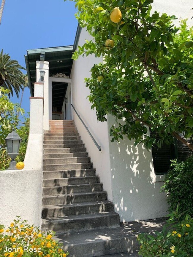 Building Photo - 1707 Oxley St