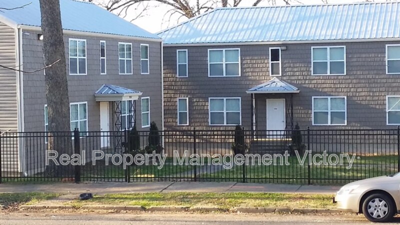 Primary Photo - 4268 4th Ave S