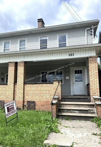 Building Photo - 1123 6th Ave