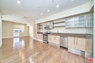 Building Photo - 1234 Wilshire Blvd