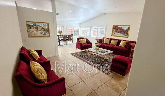 Building Photo - 25200 Todd Dr