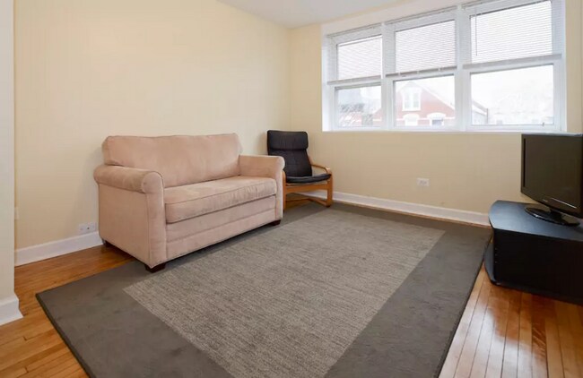 Foto del edificio - 1732 W 17th St