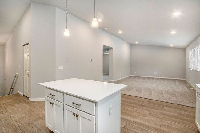 Building Photo - 7261 Montego Bay St