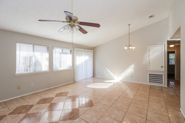 Building Photo - 17728 Northhagen Dr