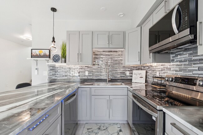 Foto del edificio - 3578 W 66th Ave