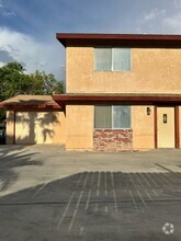 Building Photo - 1017 W Perdew Ave