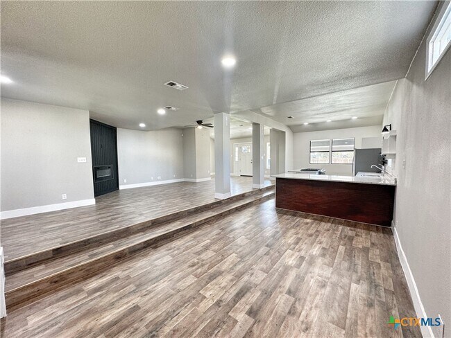 Foto del edificio - 159 S Hackberry Ave