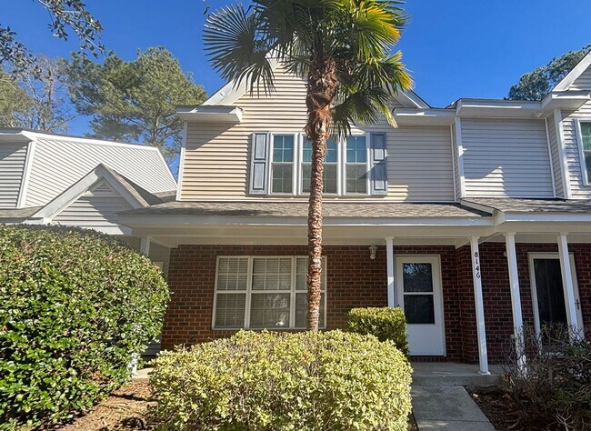 Foto del edificio - Available now. Great 2 BR/2.5 BA Townhome in Oak Bluff!