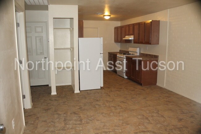 Building Photo - 3521 N Flowing Wells Rd