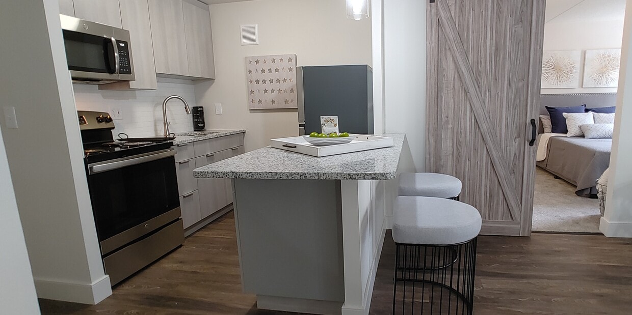 Center Square Apartments Doylestown, PA