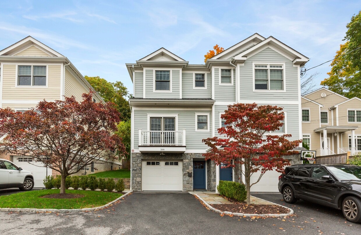 166 Underhill Ave, Harrison, NY 10604 Townhome Rentals in Harrison NY
