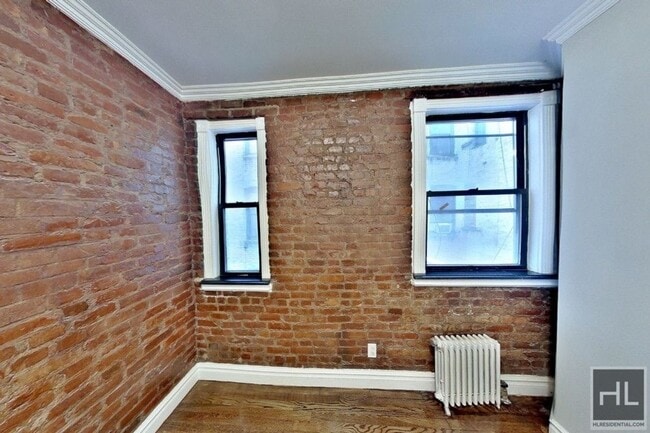Building Photo - East 13th Street