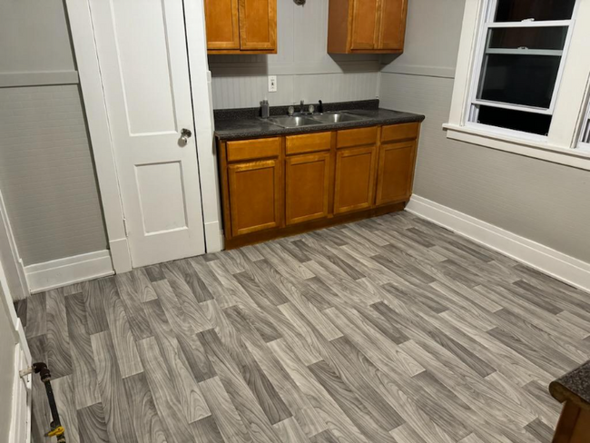 Building Photo - 238 Rounds Ave