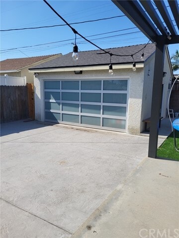 Building Photo - 6019 Greentop St