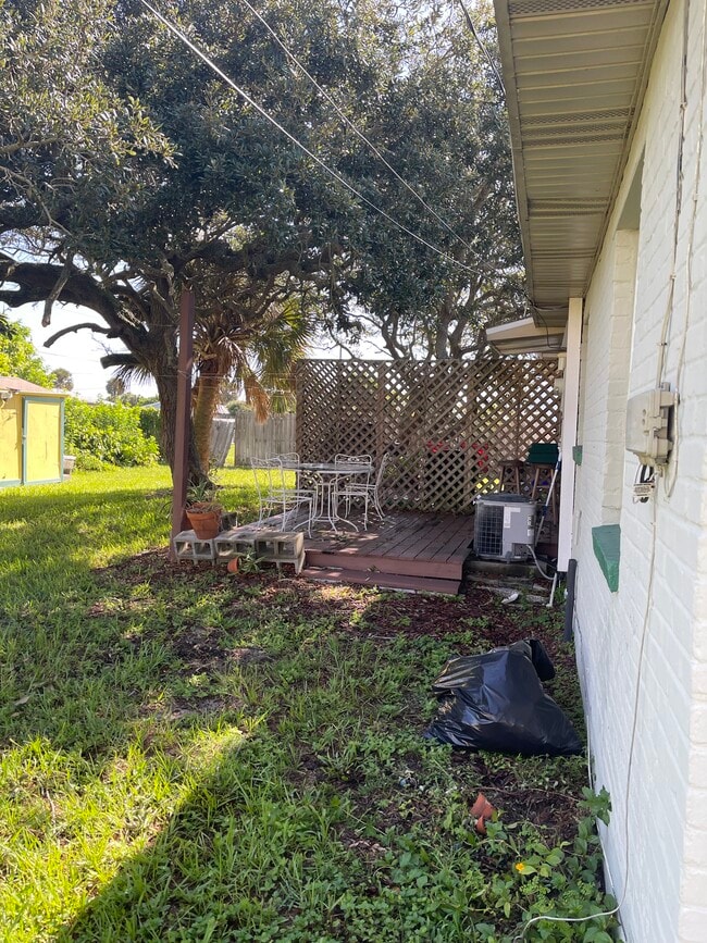 Building Photo - 22 Cypress Cir