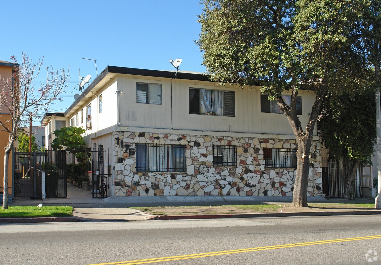 Primary Photo - 1175 S Fairfax Ave